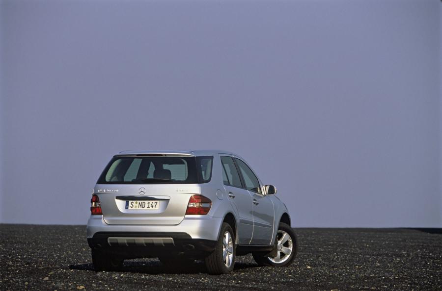  Mercedes-Benz ML-Class 2006 года  (фото 79 из 400)